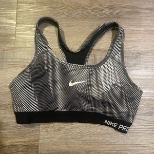 Nike Pro sports bra